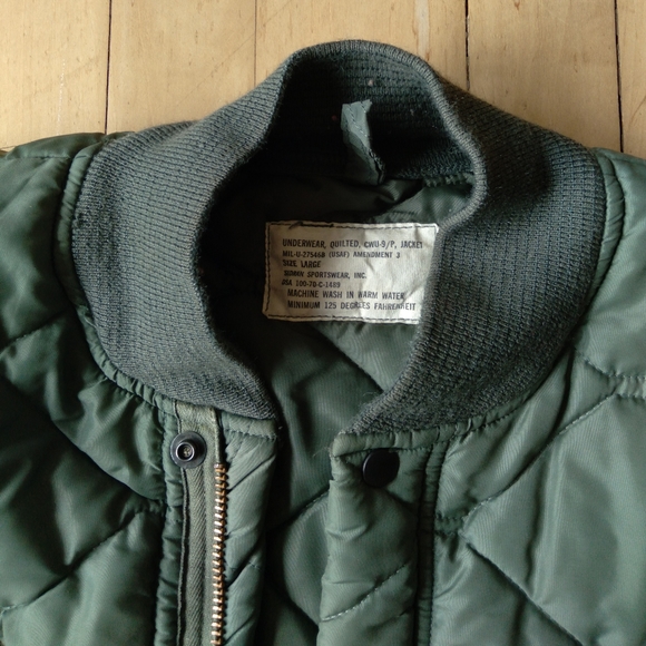 Quilted bomber jacket - Picture 3 of 3